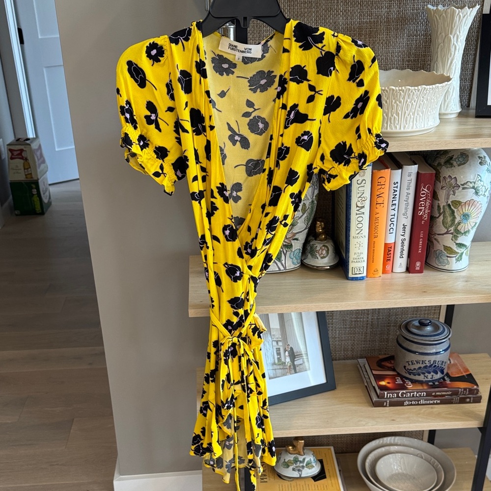 Diane Von Furstenberg Yellow and Black Floral Dress